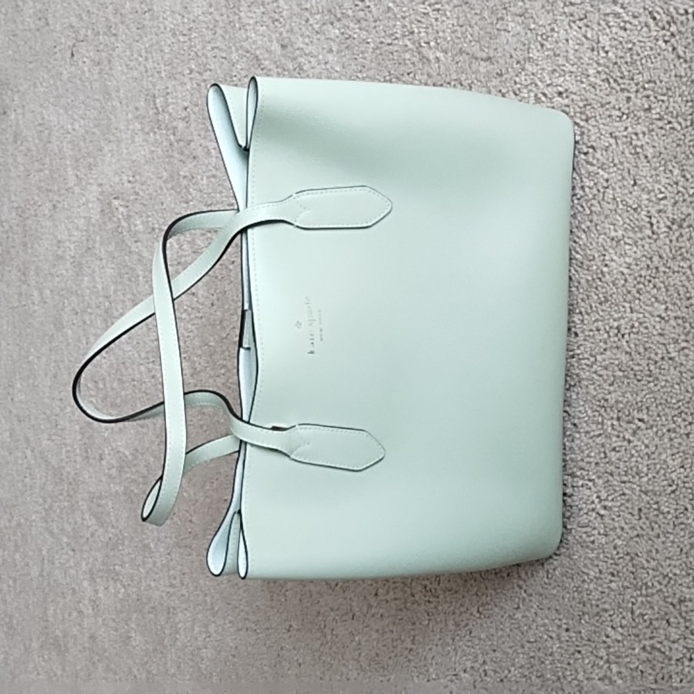 Kate Spade Harper Med Leather Tote/Satchel Handbag. Used In Excellent Condition.